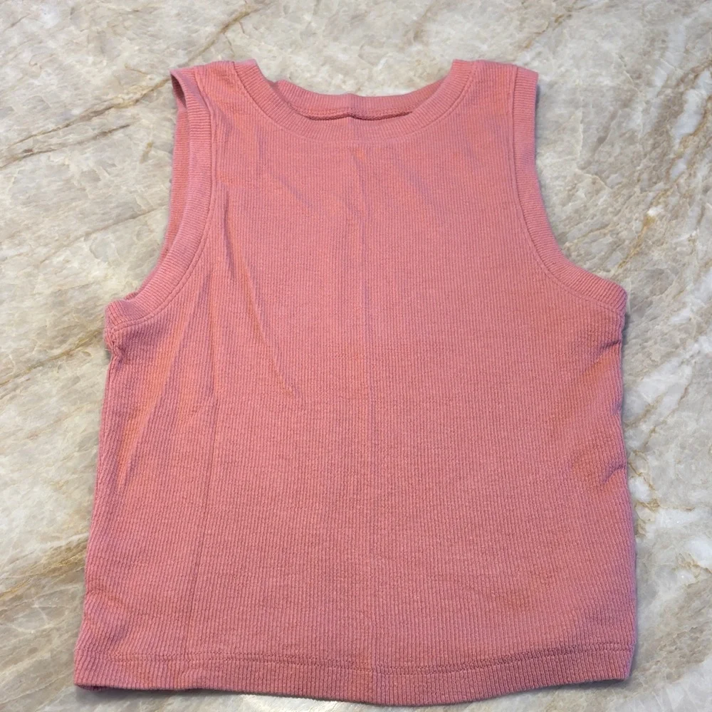 Lot of 4 Tank Tops from Hollister, Women’s; Size XS. - Picture 4 of 10